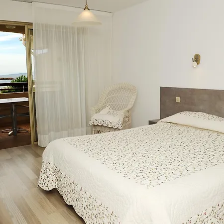 Hotell Tamaris 3*